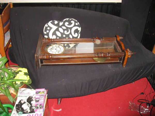 Sofa rechter Flügel + Uhr