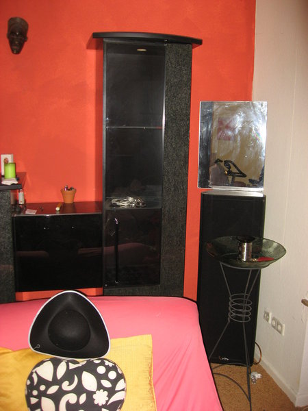 Rechtes Schrankteil + Lautsprecher